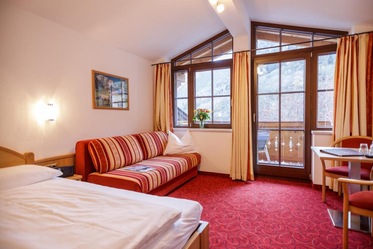 Feriendorf Ponyhof Fusch an der Grossglocknerstrasse Екстер'єр фото